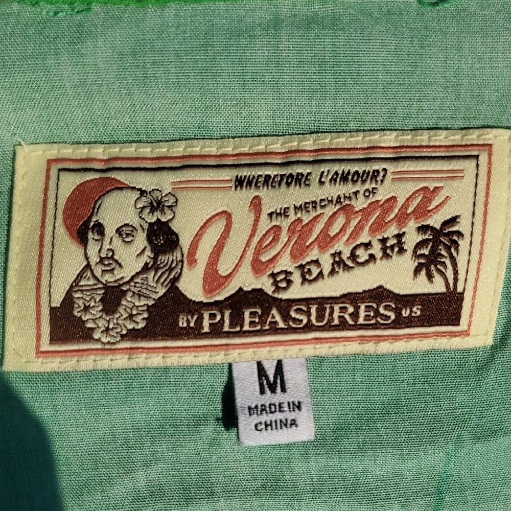 PLEASURES Verona Green Floral and Heart Men's Shirt Medium - Picture 2 of 9
